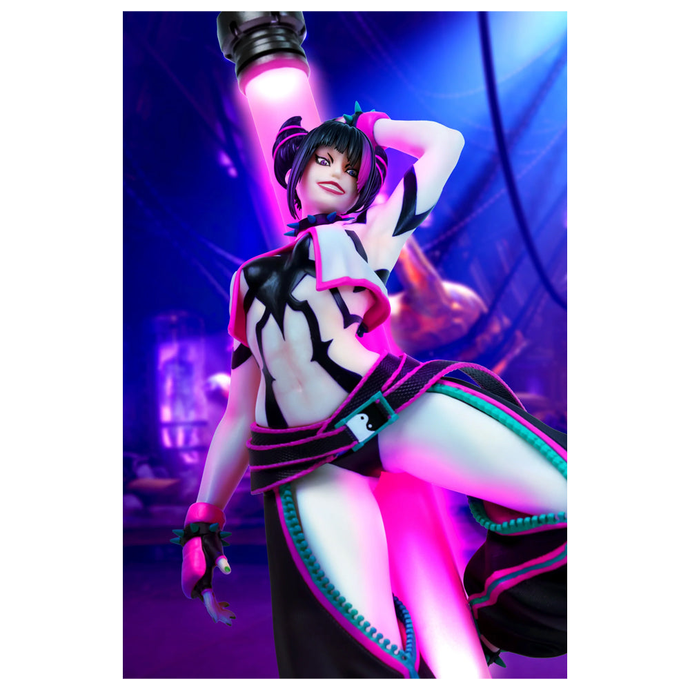 FIGURA CREATORS MODEL JURI HAN