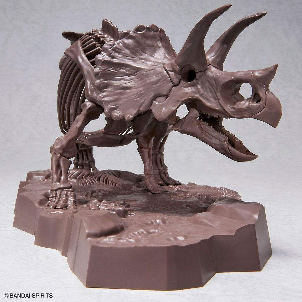 BANDAI IMAGINARY SKELETON TRICERATOPS 1/32 - IRION Juguetería - 