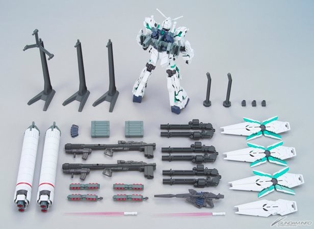 BANDAI HG MOBILE SUIT RX-0 FULL ARMOR UNICORN GUNDAM [DESTROY MODE] - IRION Juguetería - 