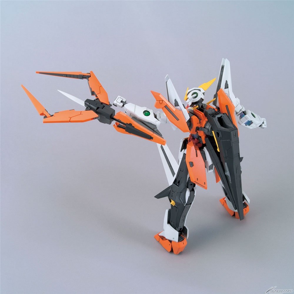 BANDAI MG MOBILE SUIT GN-003 GUNDAM KYRIOS - IRION Juguetería - 