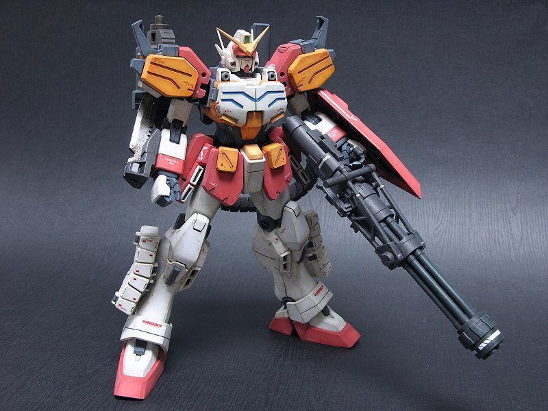 BANDAI MG MOBILE SUIT GUNDAM HEAVY ARMS EW - IRION Juguetería - 