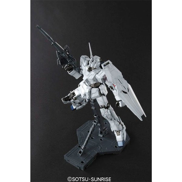 BANDAI MG MOBILE SUIT RX-0 UNICORN GUNDAM - IRION Juguetería - 