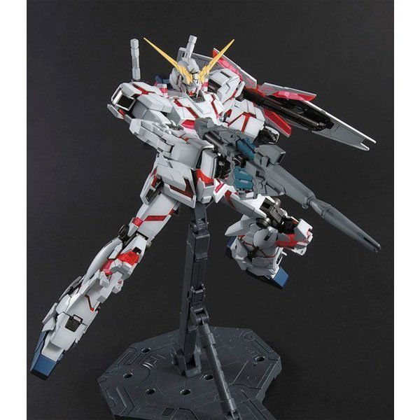 BANDAI MG MOBILE SUIT RX-0 UNICORN GUNDAM - IRION Juguetería - 