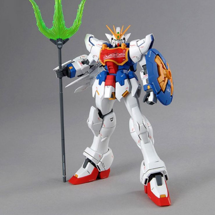 BANDAI MG MOBILE SUIT SHENLONG GUNDAM EW - IRION Juguetería - 
