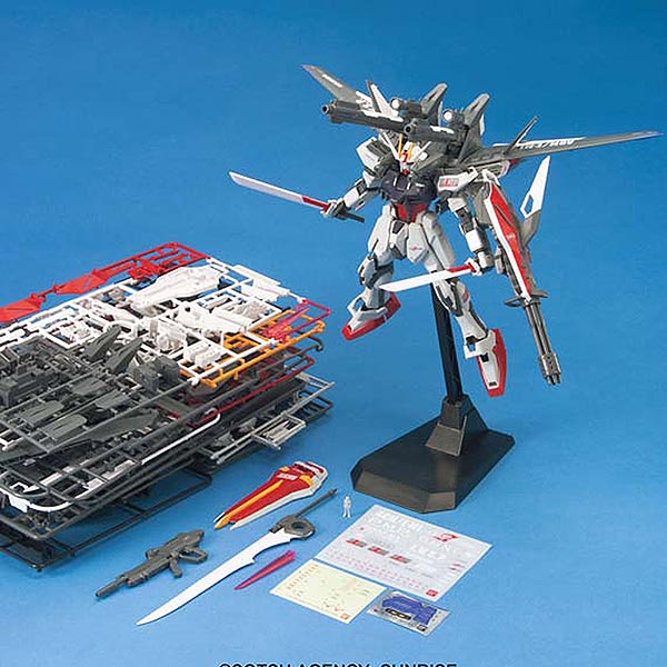 BANDAI MG MOBILE SUIT STRIKE GUNDAM + I.W.S.P. - IRION Juguetería - 