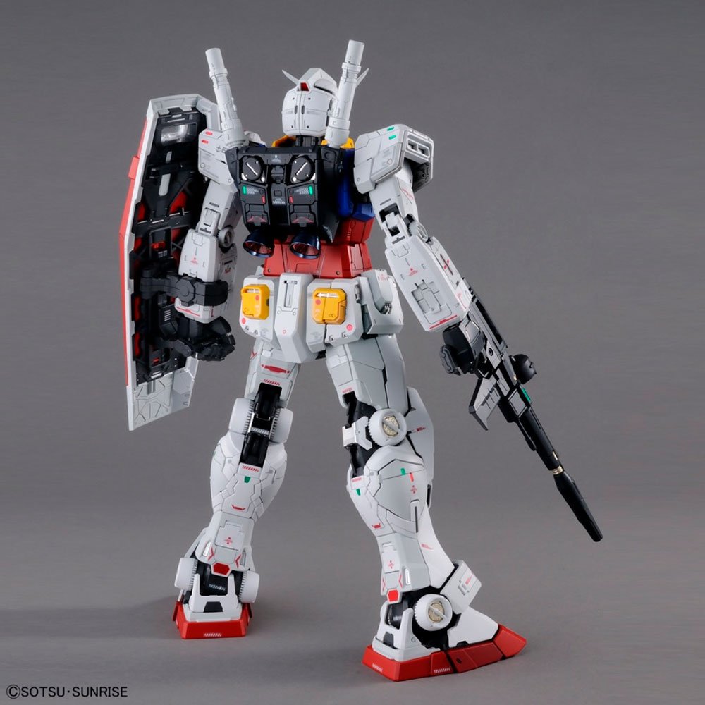 BANDAI PG MOBILE SUIT RX-78-2 GUNDAM UNLEASHED - IRION Juguetería - 