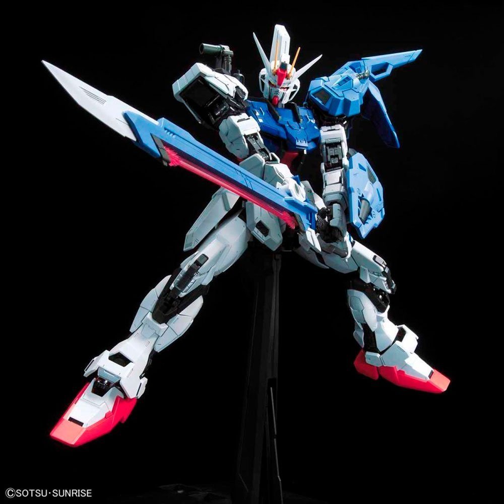 BANDAI PG PERFECT STRIKE GUNDAM - IRION Juguetería - 