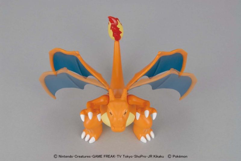 BANDAI POKEMON PLAMO CHARIZARD (CHARMANDER Y CHARMELEON INCLUIDO) - IRION Juguetería - 