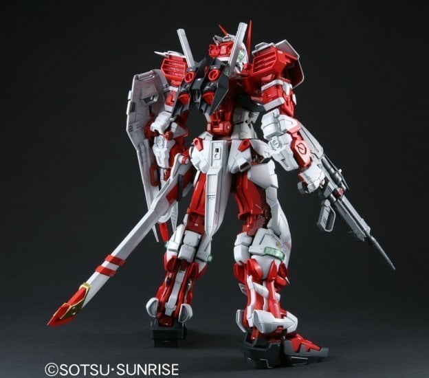 BANDAI RG MOBILE SUIT GUNDAM ASTRAY RED FRAME - IRION Juguetería - 