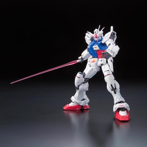 BANDAI RG MOBILE SUIT GUNDAM GP01 ZEPHYRANTHES - IRION Juguetería - 