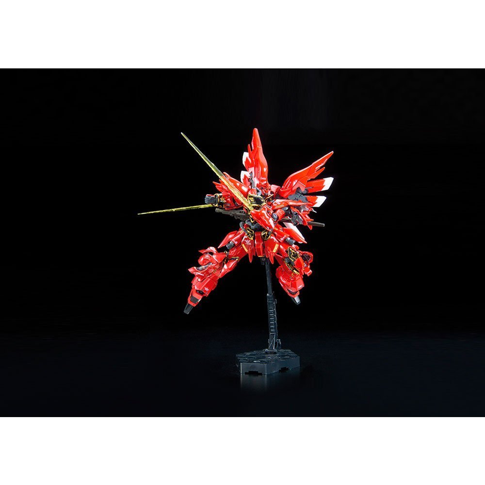 BANDAI RG MOBILE SUIT SINANJU - IRION Juguetería - 