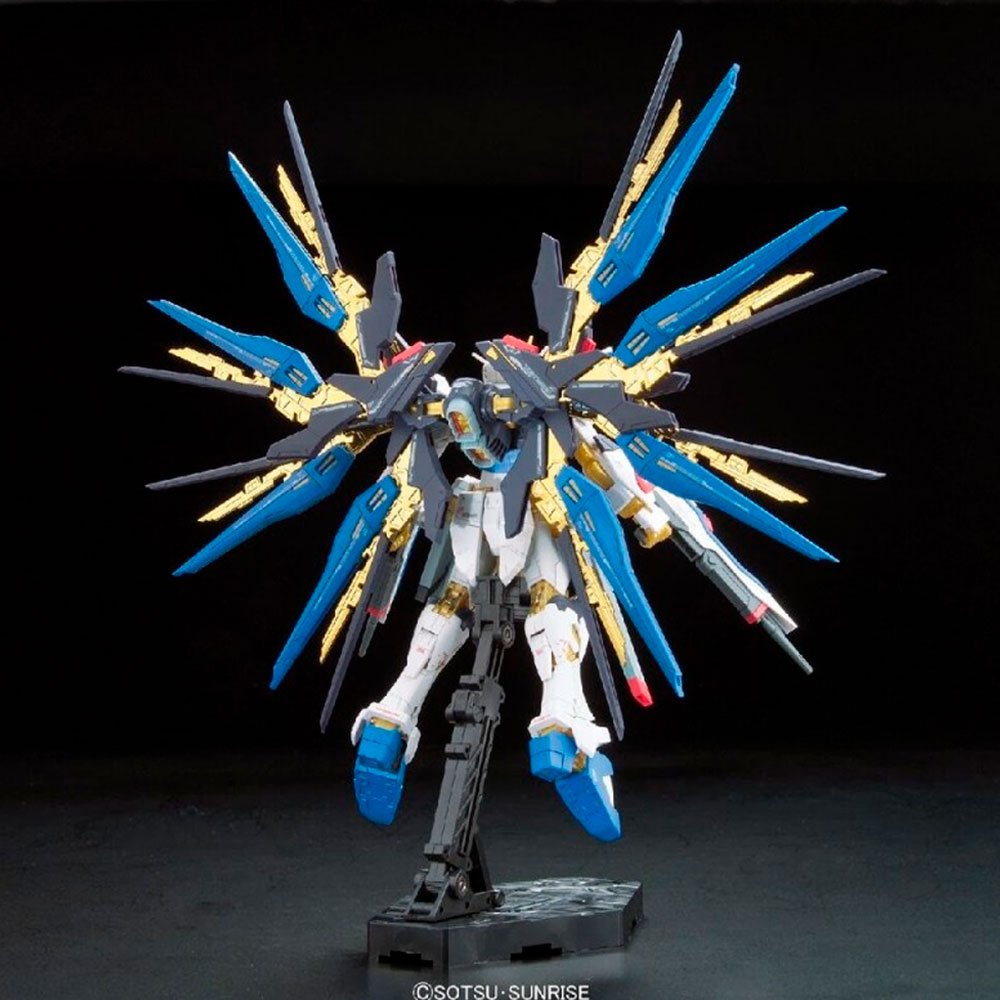 BANDAI RG MOBILE SUIT STRIKE FREEDOM GUNDAM - IRION Juguetería - 