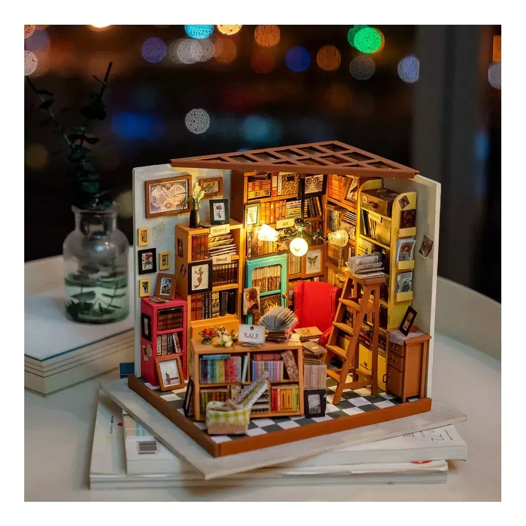 MAQUETA DIORAMA SAM'S STUDY - ROLIFE