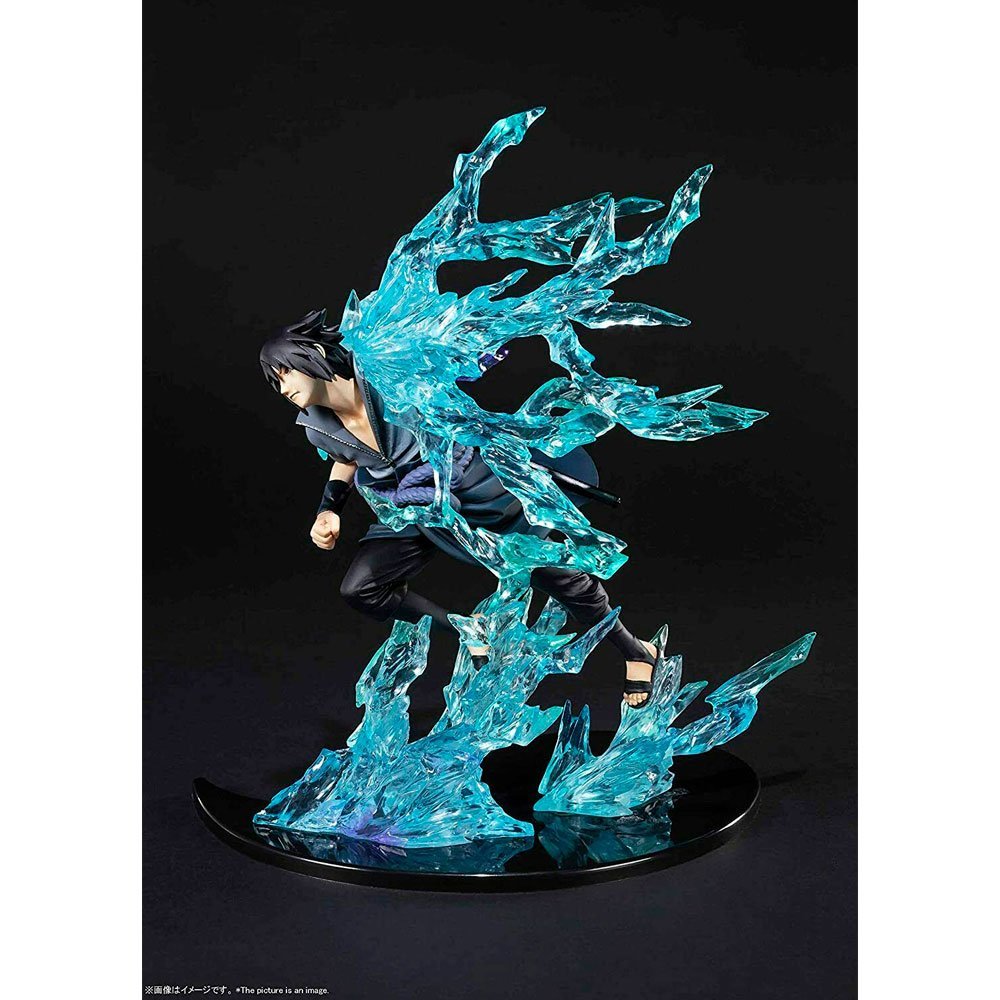 FIGUARTS ZERO SASUKE UCHIHA - SHIPPUDEN - KIZUNA RELATION - IRION Juguetería - 