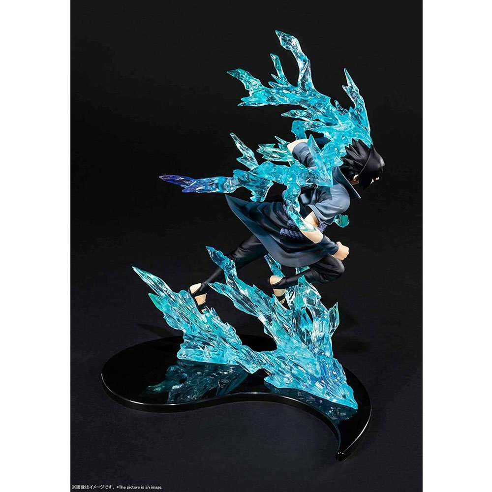 FIGUARTS ZERO SASUKE UCHIHA - SHIPPUDEN - KIZUNA RELATION - IRION Juguetería - 