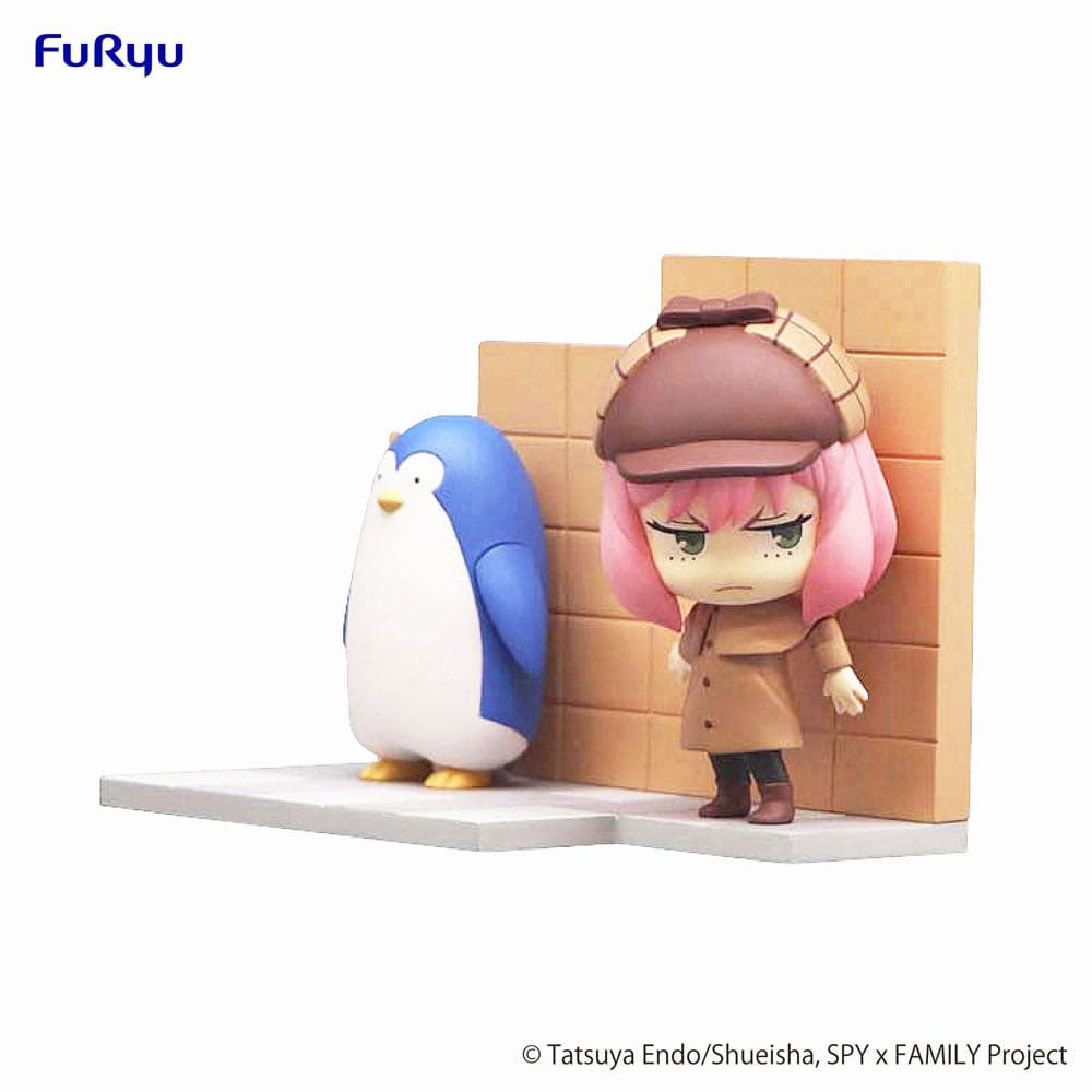 FIGURA ANYA & PENGUIN - IRION Juguetería - 