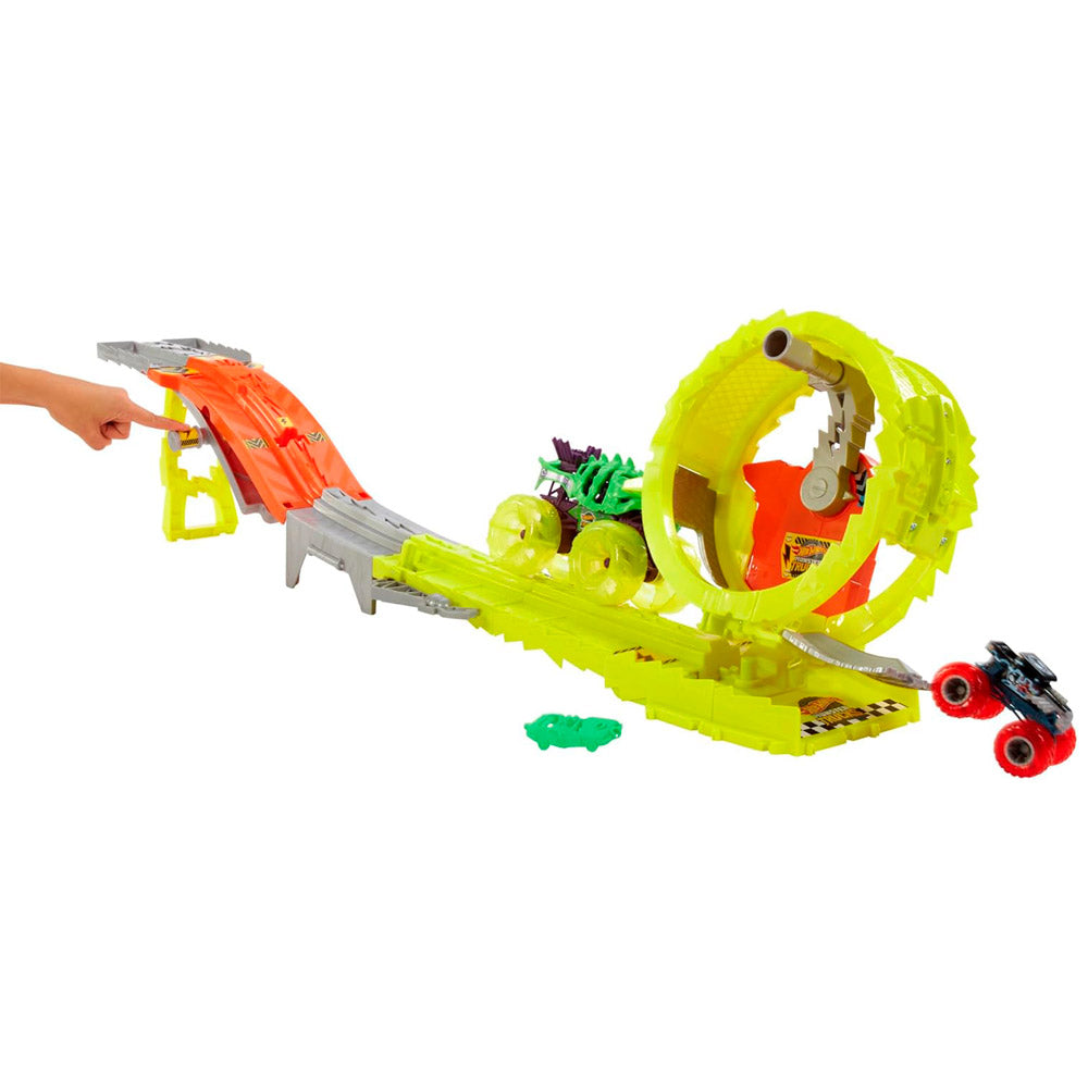 PISTA DE CARRERAS MONSTER TRUCKS CHARGE AND CHASE CHALLENGE | MATTEL