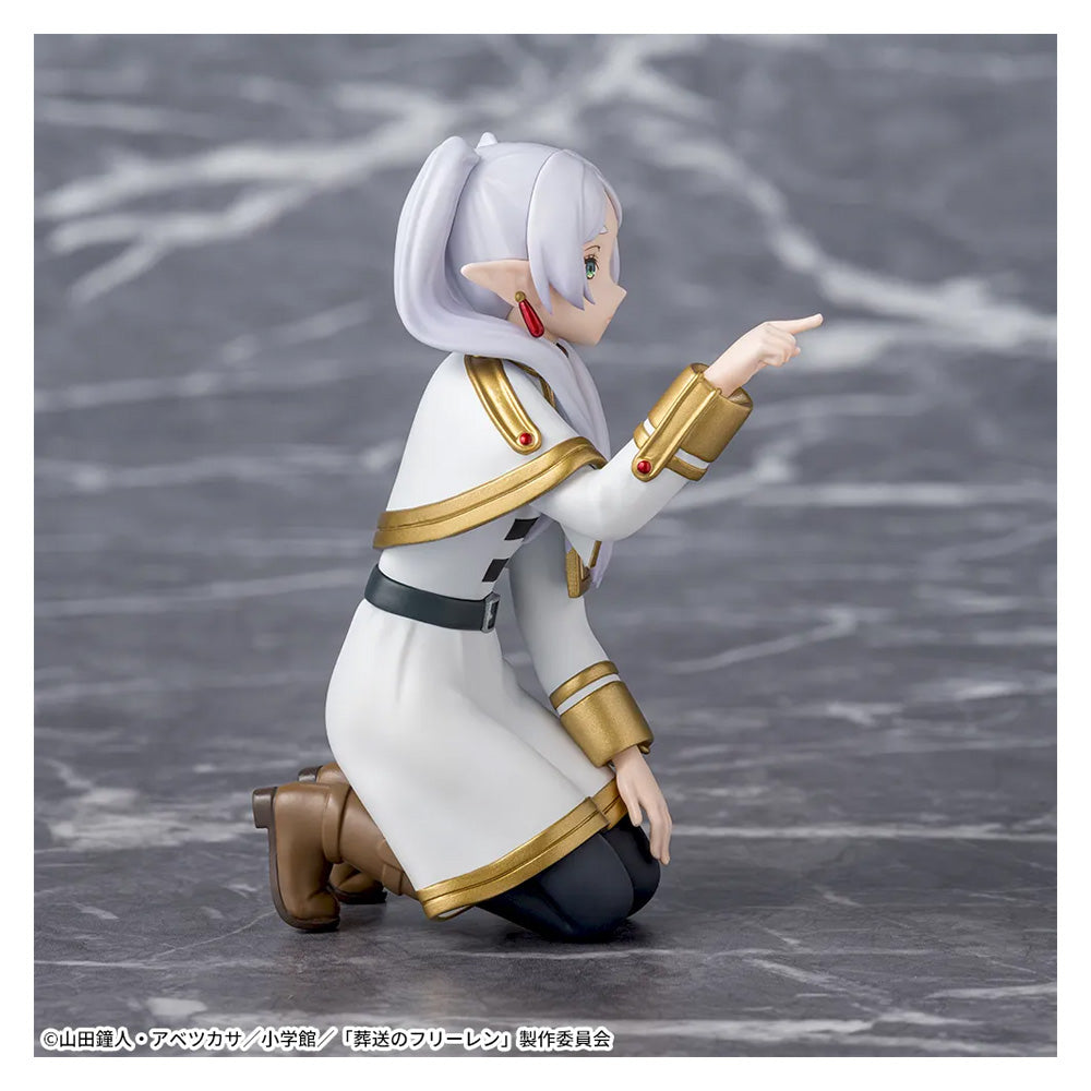 FIGURA PM PERCHING FRIEREN POKING SOMETHING