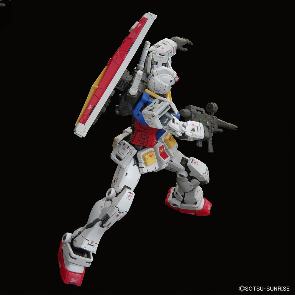 BANDAI RG RX-78-2 GUNDAM VER. 2
