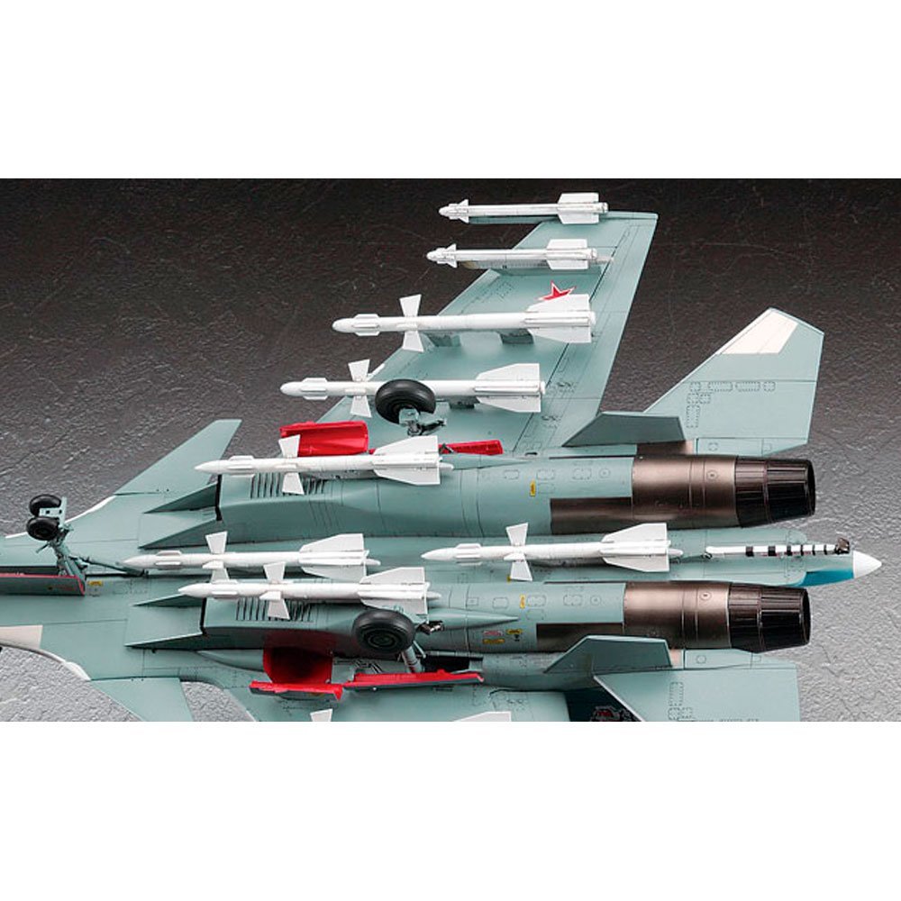 HASEGAWA 1/72 SU-33 FLANKER D