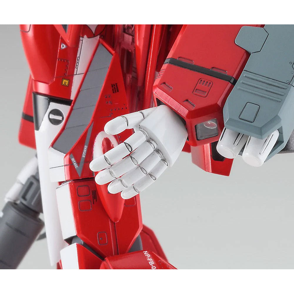 HASEGAWA MACROSS VF-1J SUPER BATTROID VALKYRIE MIRIA – IRION